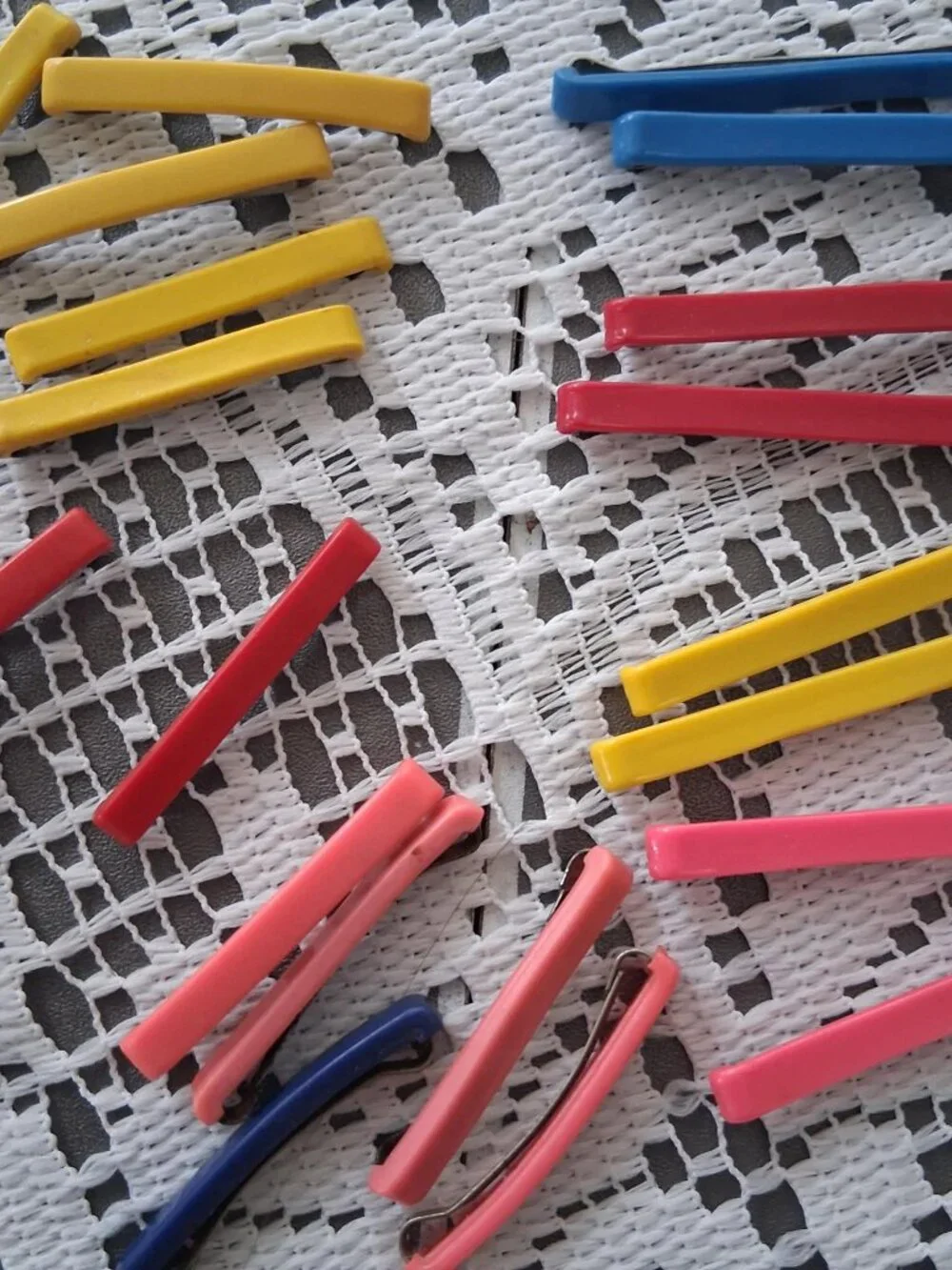 Plastic Thin Hair Barrettes
